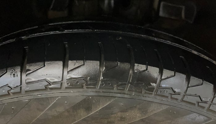 2018 Tata Tiago XZ PETROL, Petrol, Manual, 96,633 km, Right Front Tyre Tread