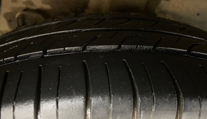 2014 Hyundai Xcent S 1.2, Petrol, Manual, 50,192 km, Right Rear Tyre Tread