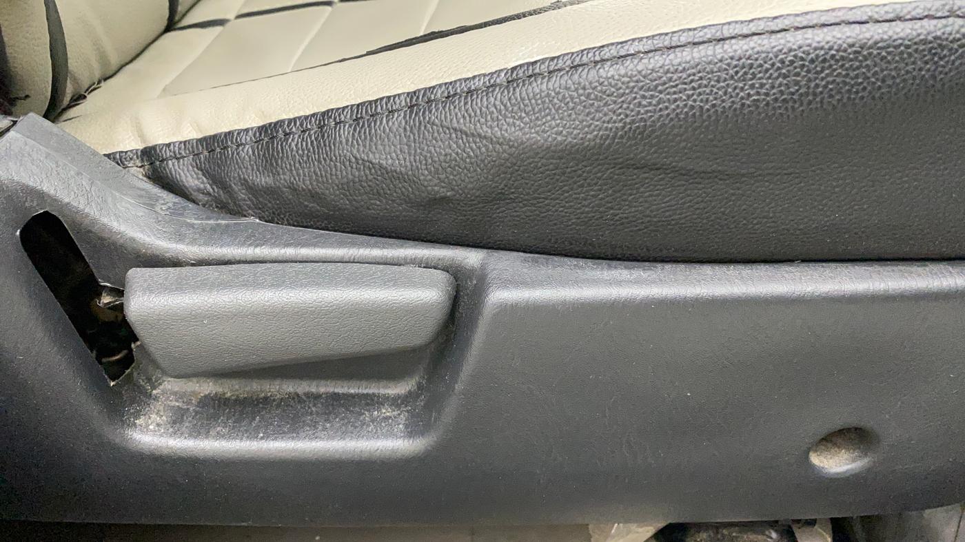 2018 Maruti Alto K10 VXI, Petrol, Manual, 37,302 km, Driver Side Adjustment Panel