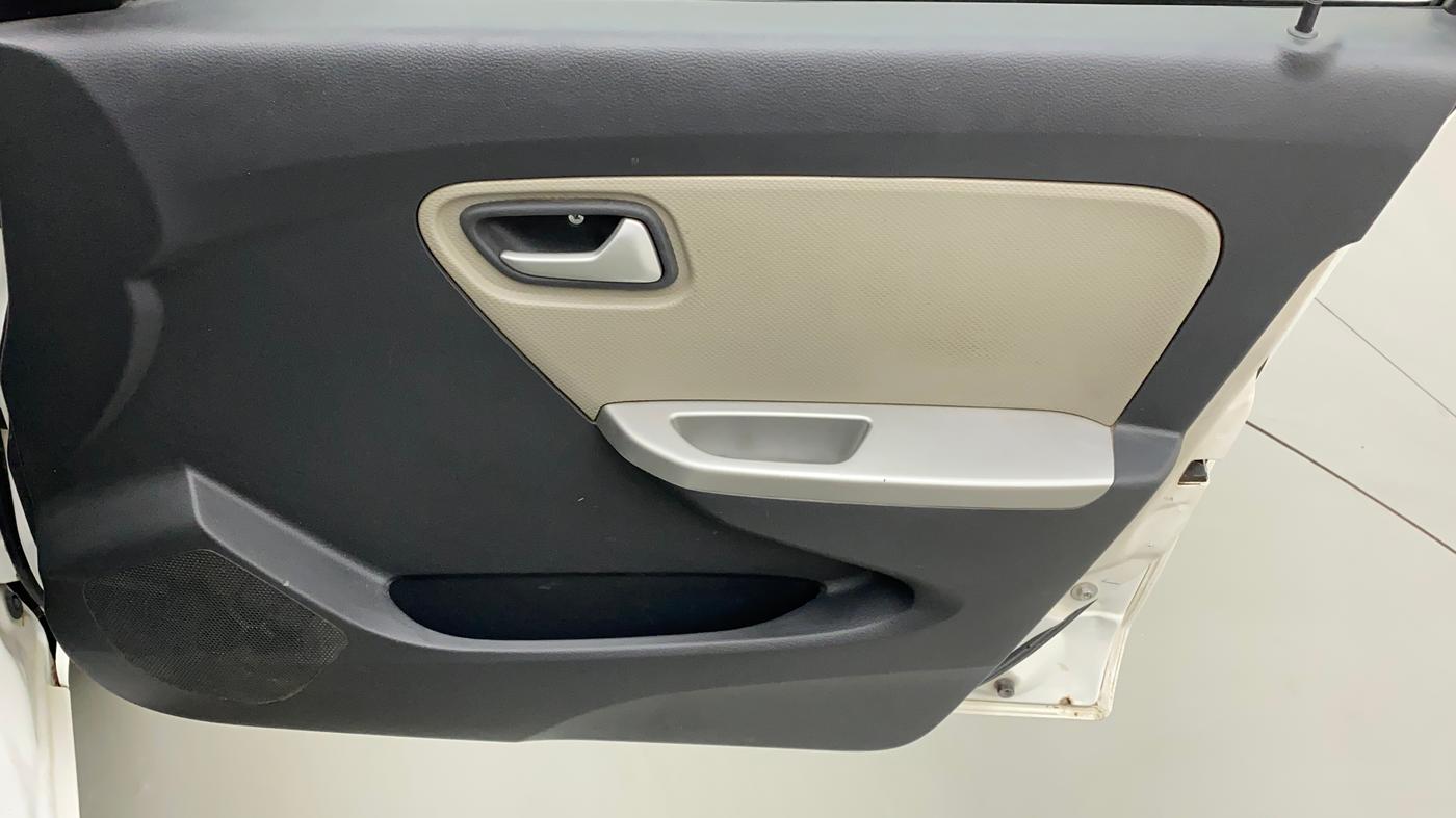 2018 Maruti Alto K10 VXI, Petrol, Manual, 37,302 km, Driver Side Door Panels Control