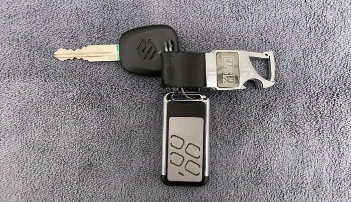 2018 Maruti Alto K10 VXI, Petrol, Manual, 37,302 km, Key Close Up