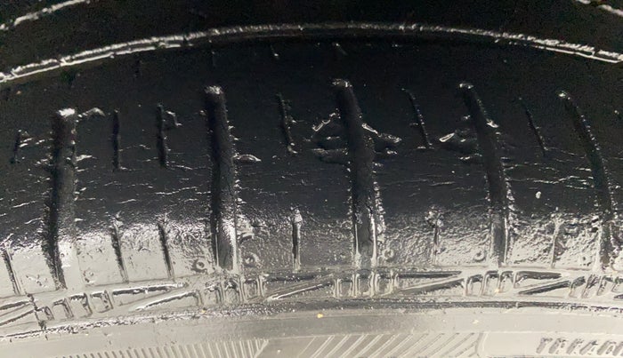 2015 Hyundai Grand i10 SPORTZ 1.2 KAPPA VTVT, Petrol, Manual, 44,365 km, Right Front Tyre Tread