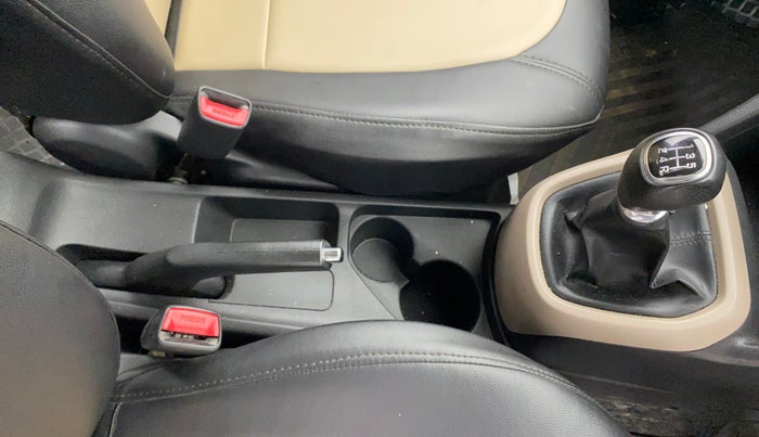 2015 Hyundai Grand i10 SPORTZ 1.2 KAPPA VTVT, Petrol, Manual, 44,365 km, Gear Lever