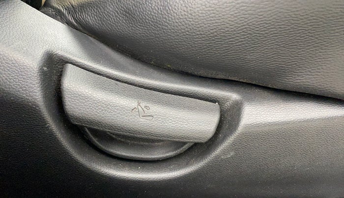 2015 Hyundai Grand i10 SPORTZ 1.2 KAPPA VTVT, Petrol, Manual, 44,365 km, Driver Side Adjustment Panel