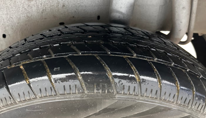 2018 Maruti Celerio LXI, Petrol, Manual, 49,110 km, Left Rear Tyre Tread