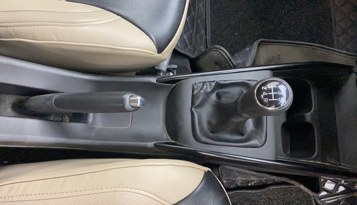 2024 Toyota Glanza G, Petrol, Manual, 21,555 km, Gear Lever