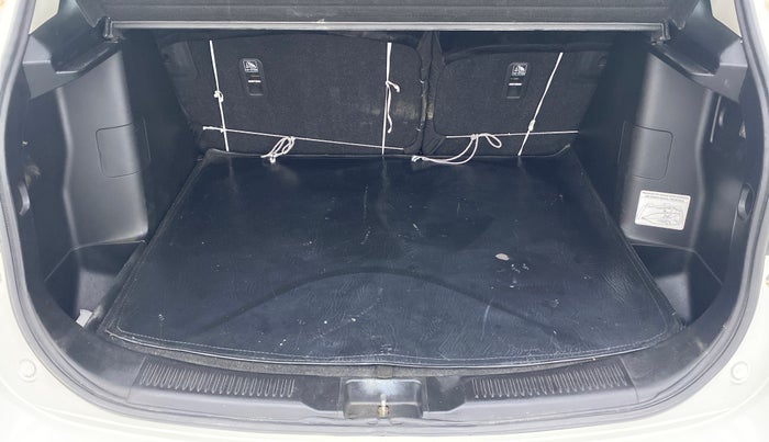 2019 Maruti S Cross DELTA SHVS, Diesel, Manual, 54,532 km, Boot Inside