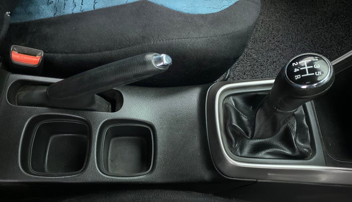 2019 Maruti S Cross DELTA SHVS, Diesel, Manual, 54,532 km, Gear Lever