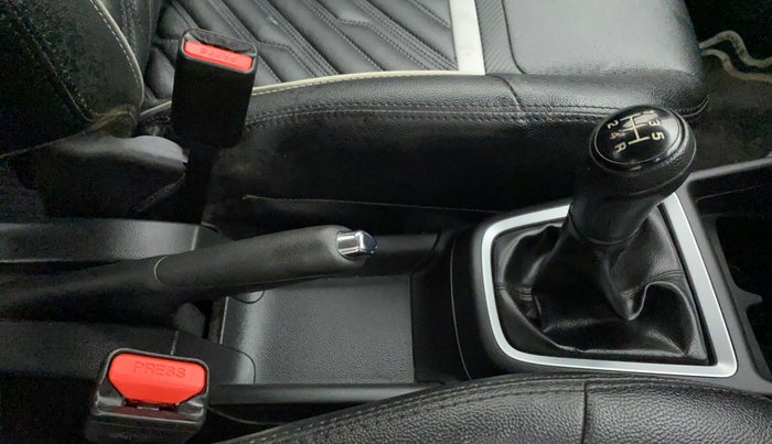 2018 Maruti Swift VXI, Petrol, Manual, 3,337 km, Gear Lever