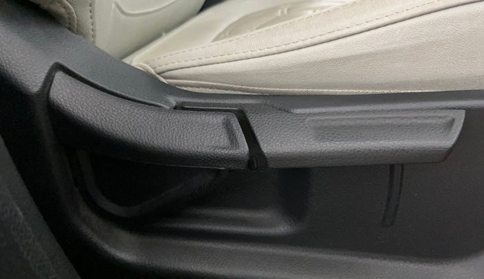 2022 KIA SELTOS HTX PETROL 1.5, Petrol, Manual, 58,451 km, Driver Side Adjustment Panel