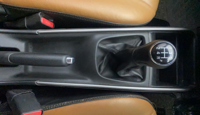 2020 Maruti Baleno DELTA PETROL 1.2, Petrol, Manual, 33,370 km, Gear Lever