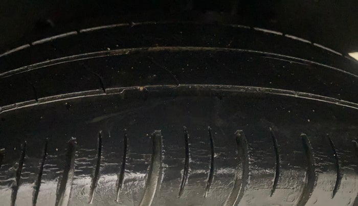 2020 Maruti Baleno DELTA PETROL 1.2, Petrol, Manual, 33,370 km, Left Rear Tyre Tread