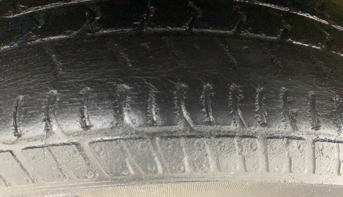 2018 Maruti Alto K10 VXI (O) AMT, Petrol, Automatic, 35,276 km, Left Front Tyre Tread