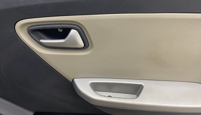 2018 Maruti Alto K10 VXI (O) AMT, Petrol, Automatic, 35,276 km, Driver Side Door Panels Control