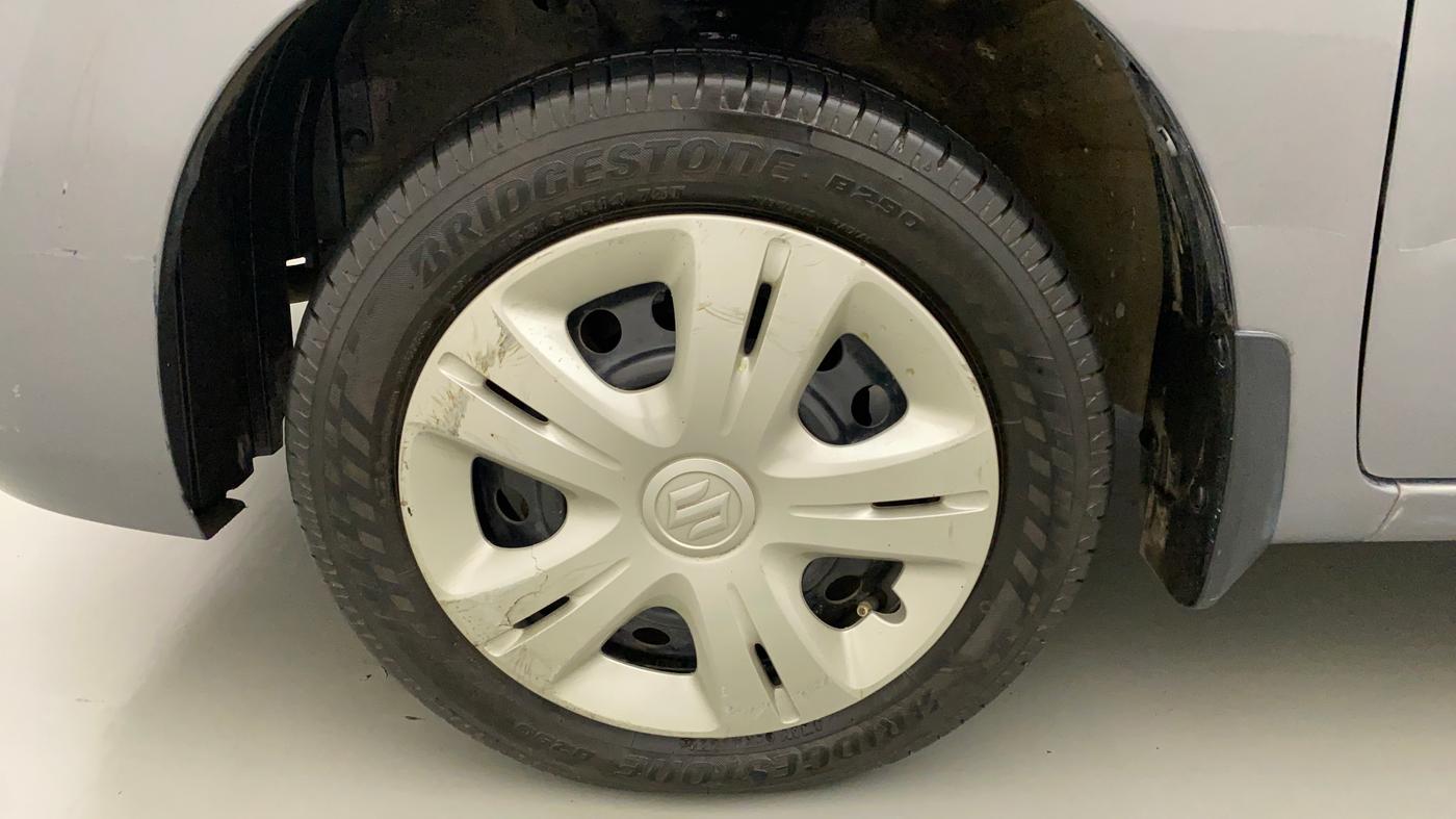 2017 Maruti Wagon R 1.0 VXI (O) AMT, CNG, Automatic, 66,873 km, Left Front Wheel