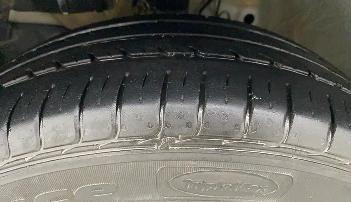 2018 Honda City V MT PETROL, Petrol, Manual, 35,869 km, Left Front Tyre Tread