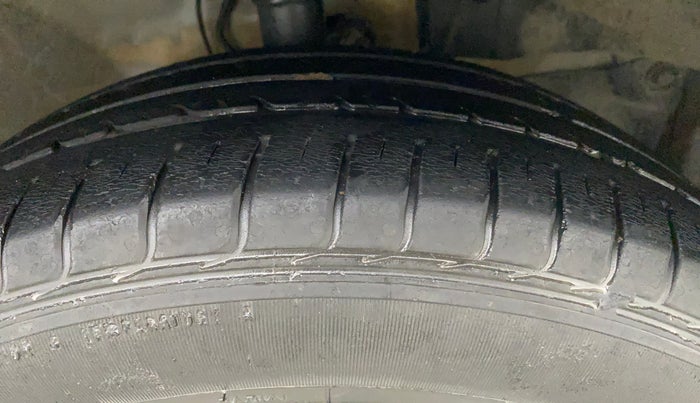2018 Honda City V MT PETROL, Petrol, Manual, 35,869 km, Right Front Tyre Tread