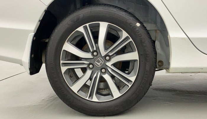 2018 Honda City V MT PETROL, Petrol, Manual, 35,869 km, Right Rear Wheel