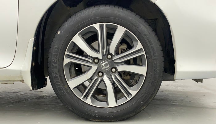 2018 Honda City V MT PETROL, Petrol, Manual, 35,869 km, Right Front Wheel