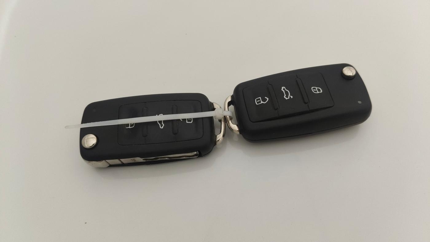 2018 Volkswagen Ameo HIGHLINE PLUS 1.5L AT 16 ALLOY, Diesel, Automatic, 20,310 km, Key Close Up