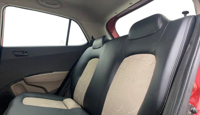 2019 Hyundai Grand i10 MAGNA 1.2 KAPPA VTVT, Petrol, Manual, 88,522 km, Right Side Rear Door Cabin