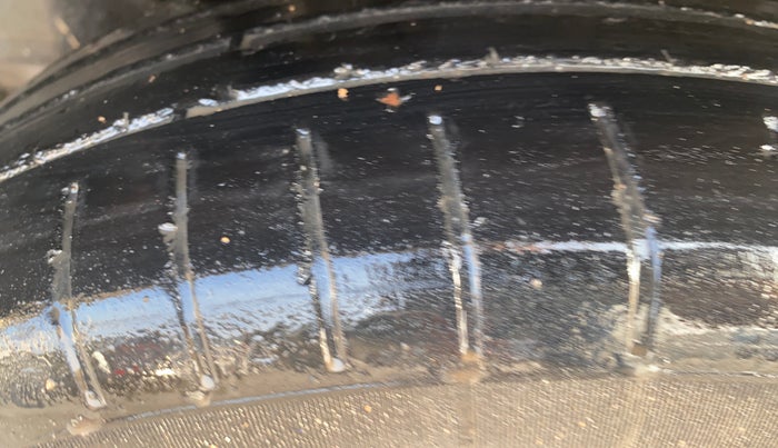 2023 Maruti Swift ZXI PLUS DUAL TONE, Petrol, Manual, 44,029 km, Right Rear Tyre Tread