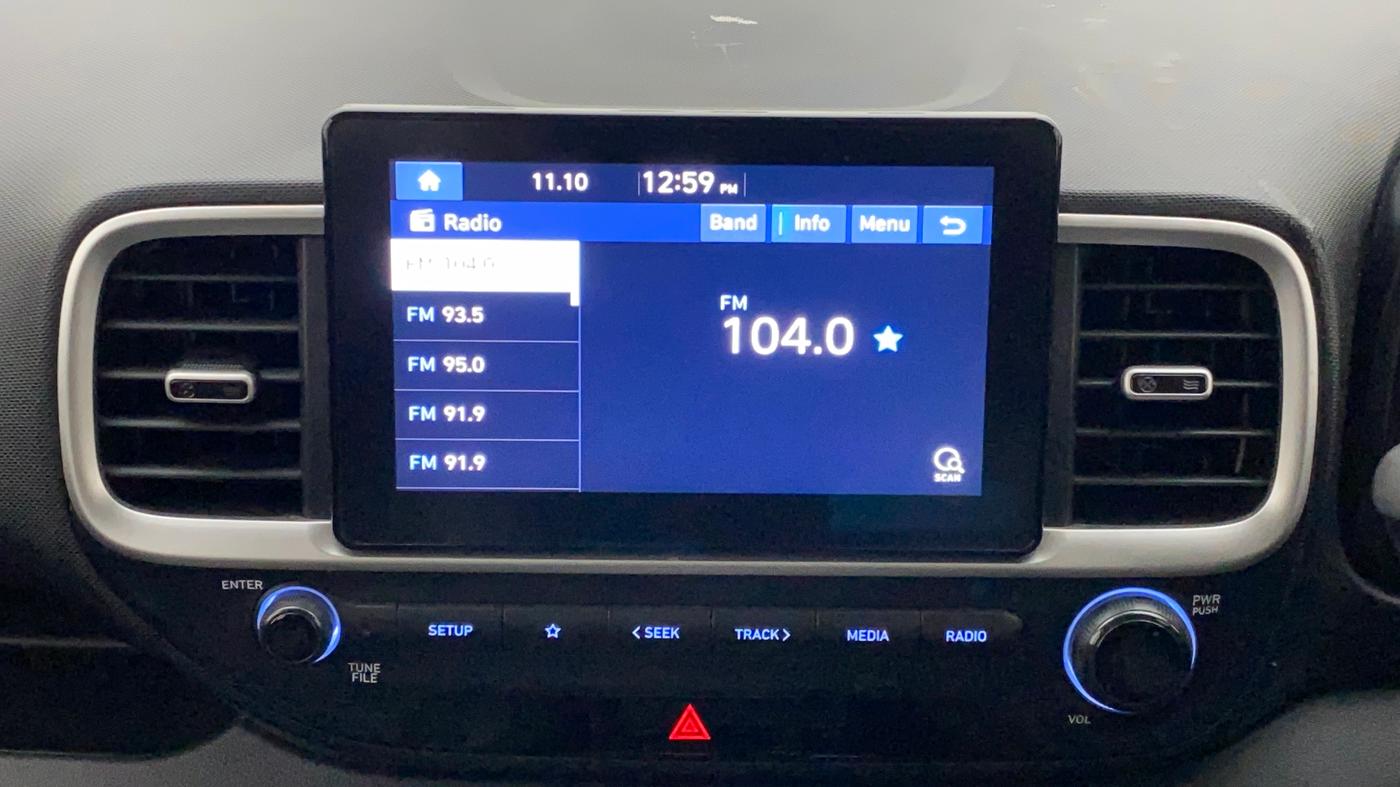 2020 Hyundai VENUE SX 1.0 TURBO, Petrol, Manual, 44,027 km, Infotainment System