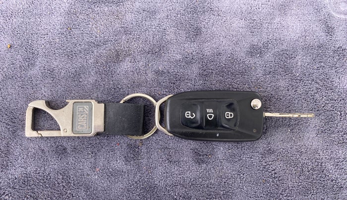 2017 Tata Hexa Varicor 400 XM, Diesel, Manual, 54,217 km, Key Close Up