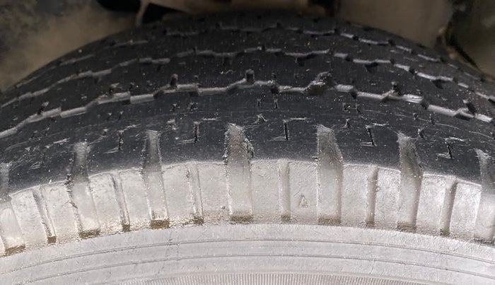 2017 Tata Hexa Varicor 400 XM, Diesel, Manual, 54,217 km, Left Front Tyre Tread