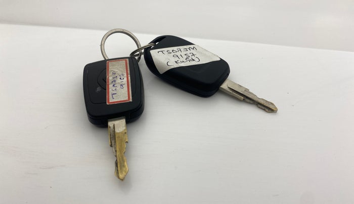 2019 Renault Kwid RXT 1.0 AMT, Petrol, Automatic, 42,872 km, Key Close Up