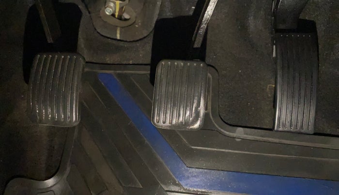 2022 Hyundai GRAND I10 NIOS ERA 1.2 KAPPA VTVT, Petrol, Manual, 11,002 km, Pedals