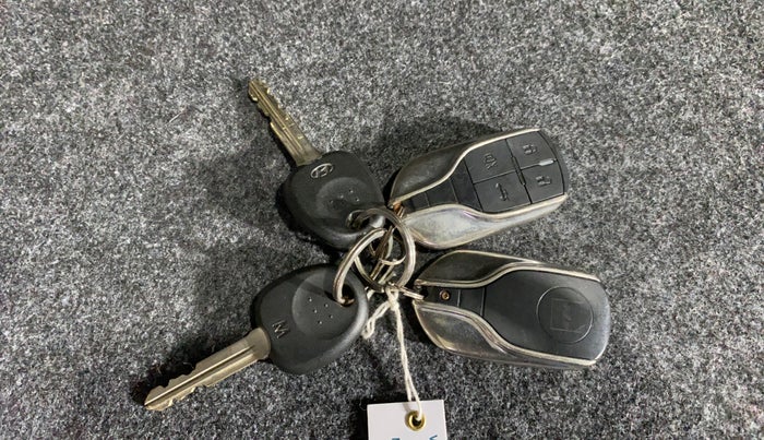 2022 Hyundai GRAND I10 NIOS ERA 1.2 KAPPA VTVT, Petrol, Manual, 11,002 km, Key Close Up