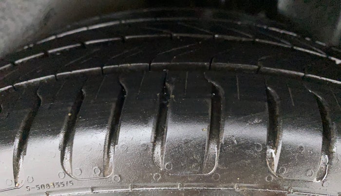 2018 Volkswagen Ameo HIGHLINE PLUS 1.5L AT 16 ALLOY, Diesel, Automatic, 79,577 km, Left Rear Tyre Tread