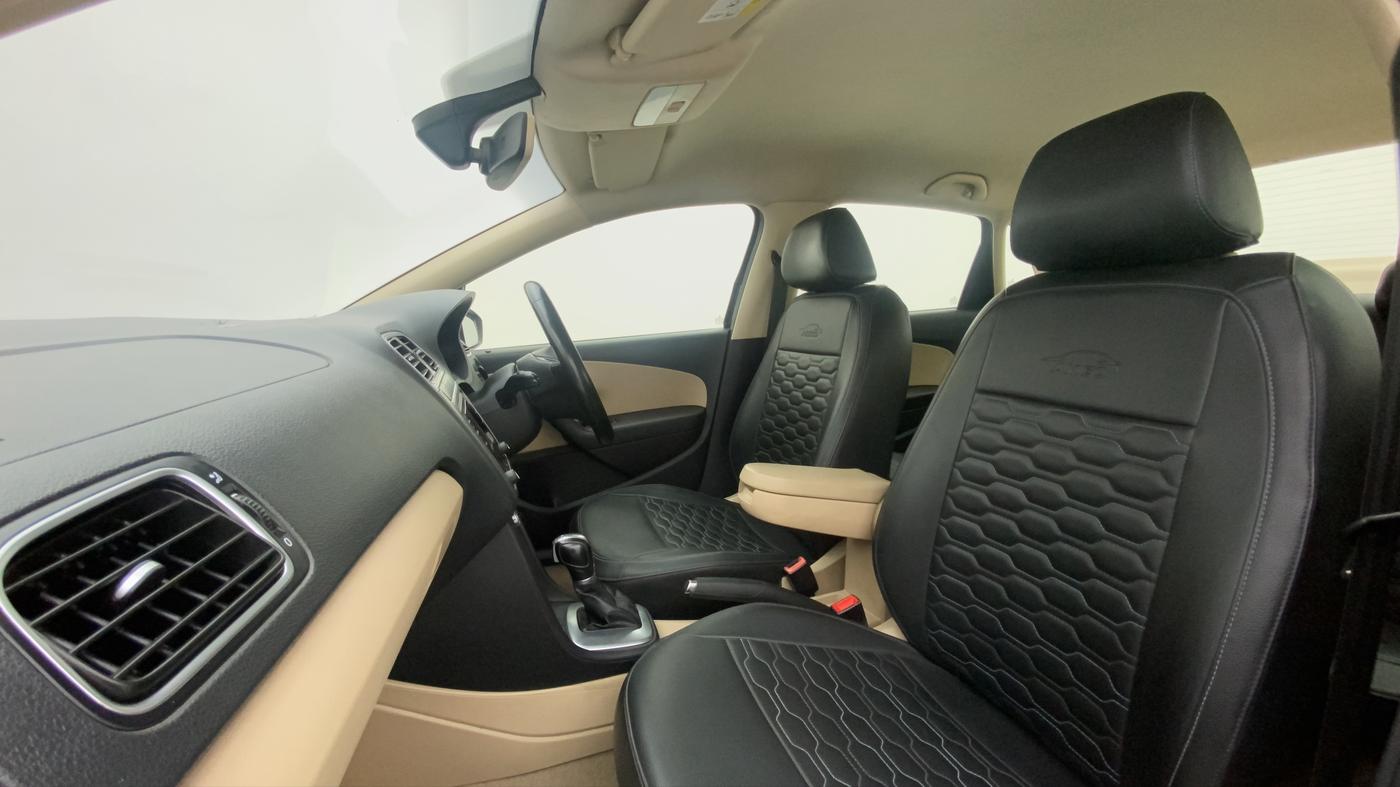 2018 Volkswagen Ameo HIGHLINE PLUS 1.5L AT 16 ALLOY, Diesel, Automatic, 79,577 km, Right Side Front Door Cabin