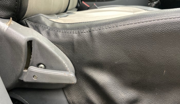 2015 Maruti Alto 800 LXI, Petrol, Manual, 33,898 km, Driver Side Adjustment Panel