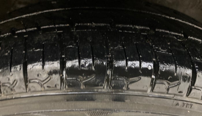 2015 Maruti Alto 800 LXI, Petrol, Manual, 33,898 km, Right Front Tyre Tread