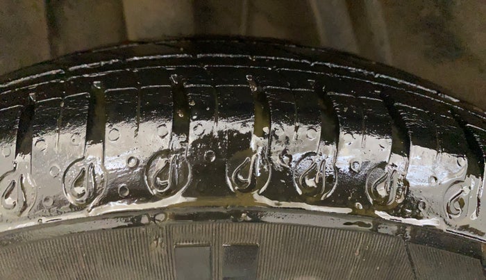 2020 Renault Kwid RXT 1.0 AMT (O), Petrol, Automatic, 21,782 km, Right Rear Tyre Tread