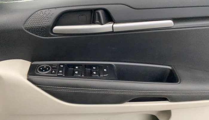 2022 KIA SONET HTX PLUS 1.5, Diesel, Manual, 73,885 km, Driver Side Door Panels Control
