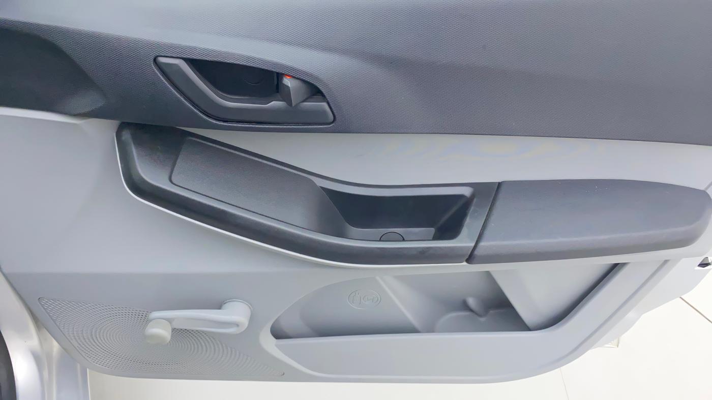 2021 Tata Tiago XE PETROL, Petrol, Manual, 17,462 km, Driver Side Door Panels Control