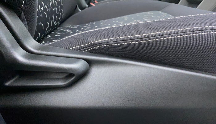 2021 Tata Tiago XE PETROL, Petrol, Manual, 17,462 km, Driver Side Adjustment Panel