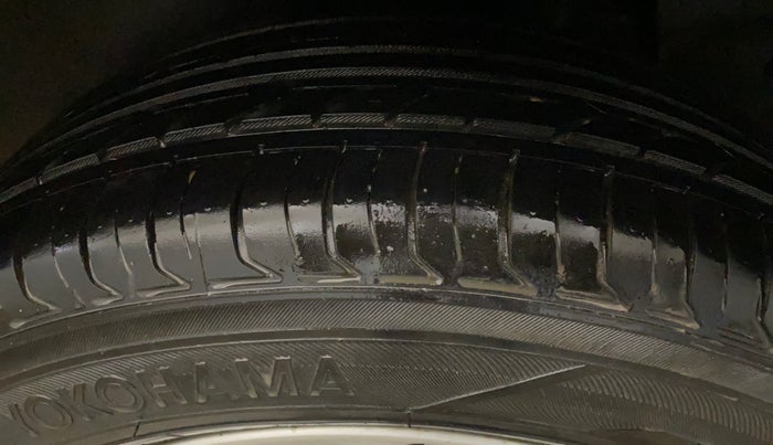 2017 Hyundai Creta SX PLUS 1.6 PETROL, Petrol, Manual, 36,922 km, Left Rear Tyre Tread