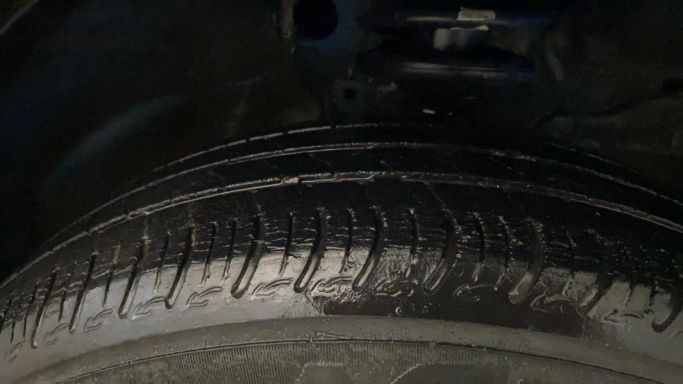 2019 Maruti S PRESSO VXI PLUS AMT, Petrol, Automatic, 67,542 km, Right Front Tyre Tread