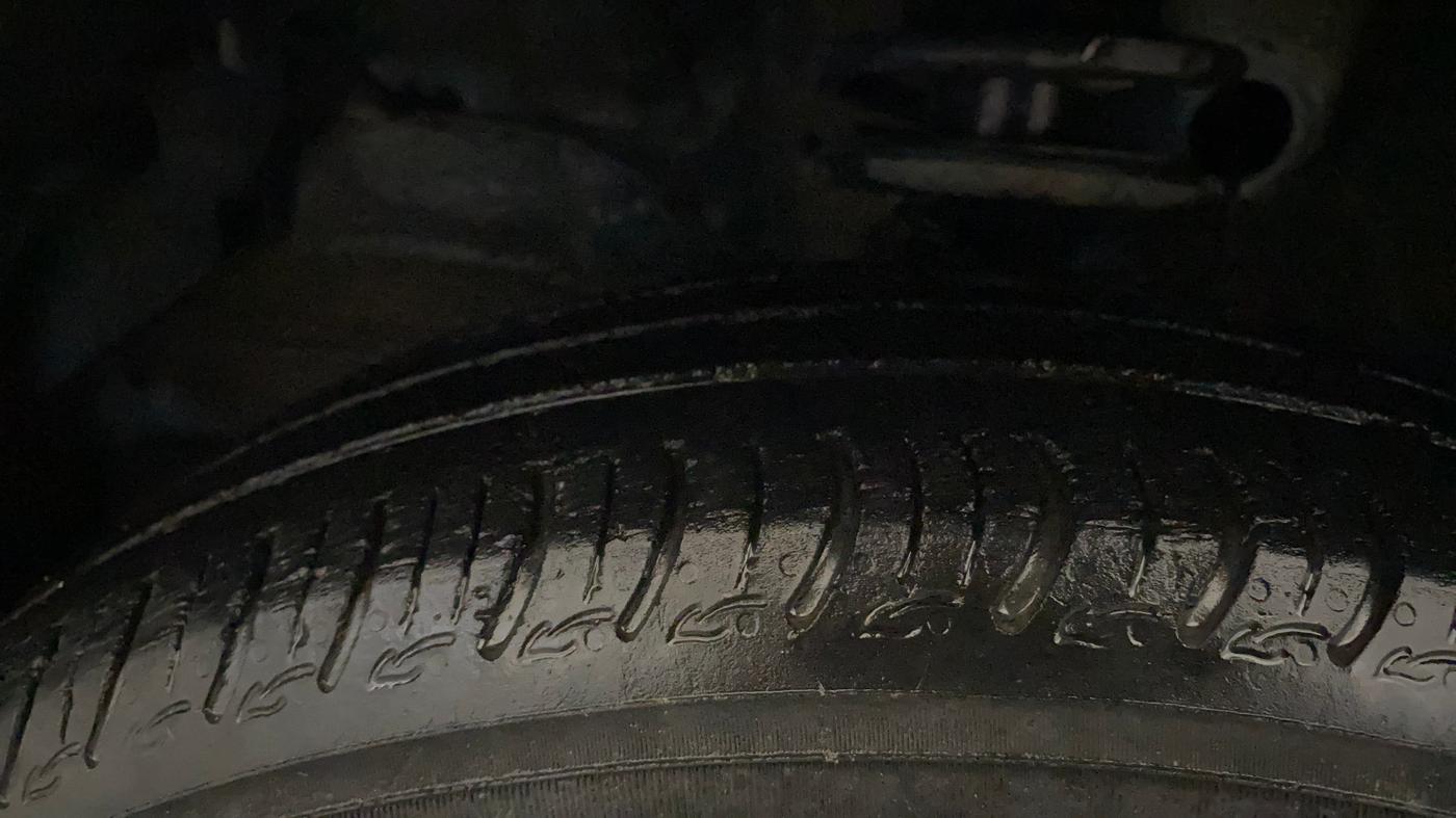 2019 Maruti S PRESSO VXI PLUS AMT, Petrol, Automatic, 67,542 km, Left Front Tyre Tread