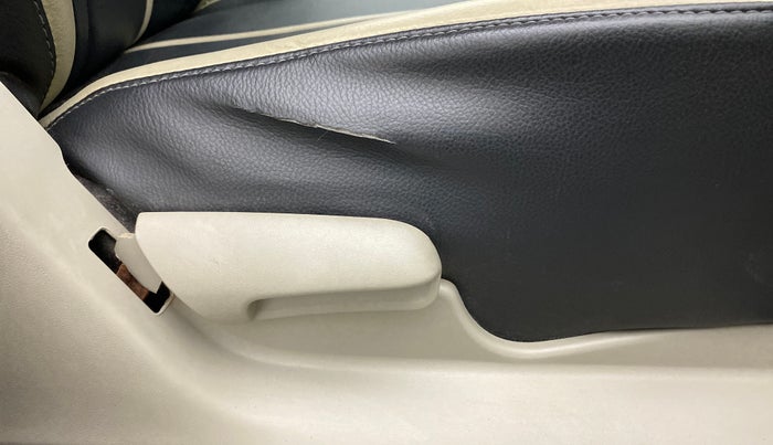 2016 Maruti Celerio ZXI AMT (O), Petrol, Automatic, 61,822 km, Driver Side Adjustment Panel