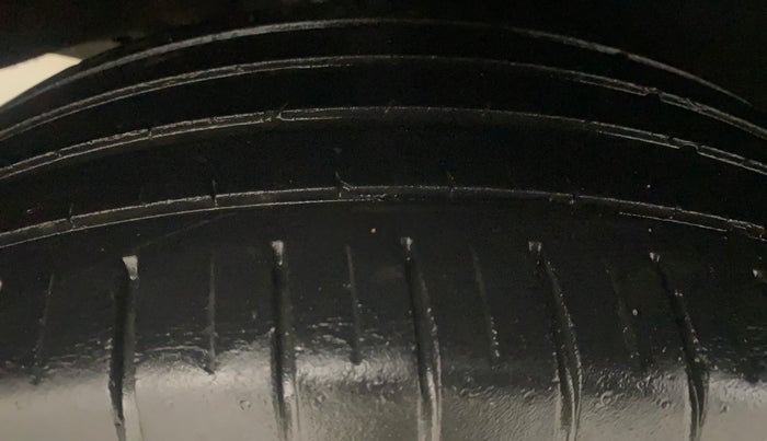 2018 Maruti Baleno ALPHA CVT PETROL 1.2, Petrol, Automatic, 51,561 km, Right Rear Tyre Tread