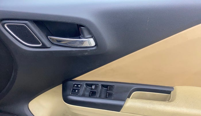 2017 Honda City 1.5L I-VTEC V MT, Petrol, Manual, 71,845 km, Driver Side Door Panels Control