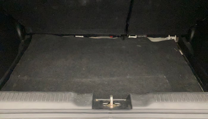 2023 Maruti Swift ZXI, Petrol, Manual, 48,648 km, Boot Inside