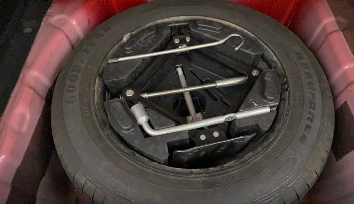 2019 Tata NEXON XZ PETROL, Petrol, Manual, 71,862 km, Spare Tyre