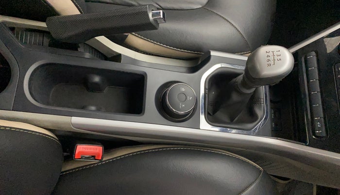 2019 Tata NEXON XZ PETROL, Petrol, Manual, 71,862 km, Gear Lever