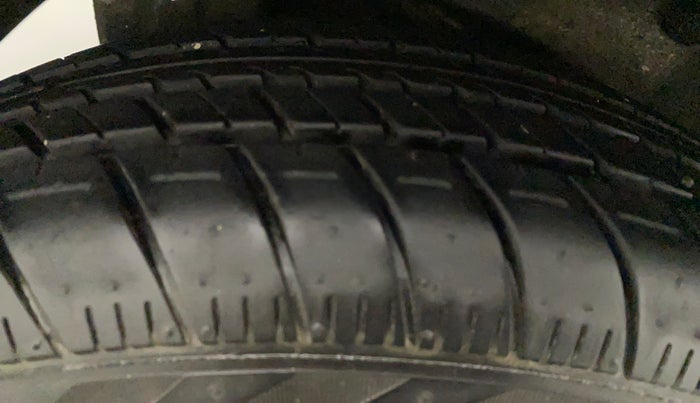 2012 Maruti A Star VXI, Petrol, Manual, 51,004 km, Left Rear Tyre Tread